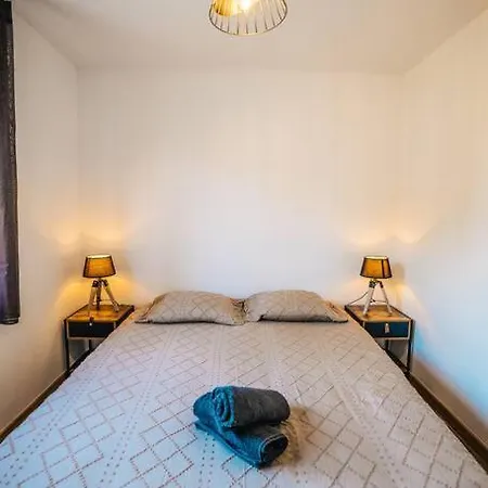 Maison Pour 6 A 500 M Du Centre Du Village * Goudargues